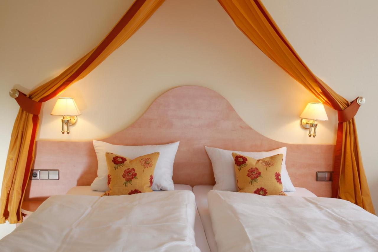 Ferienhotel Oedenhof Mitteltal Luaran gambar