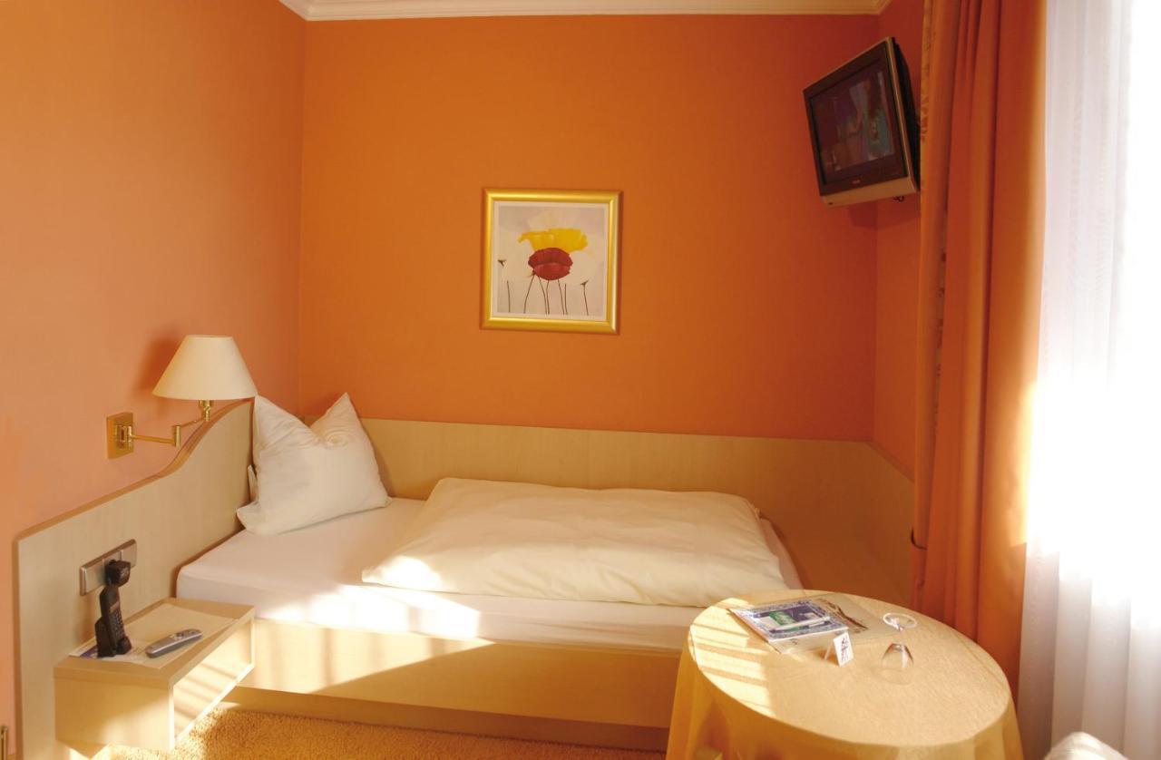Ferienhotel Oedenhof Mitteltal Luaran gambar